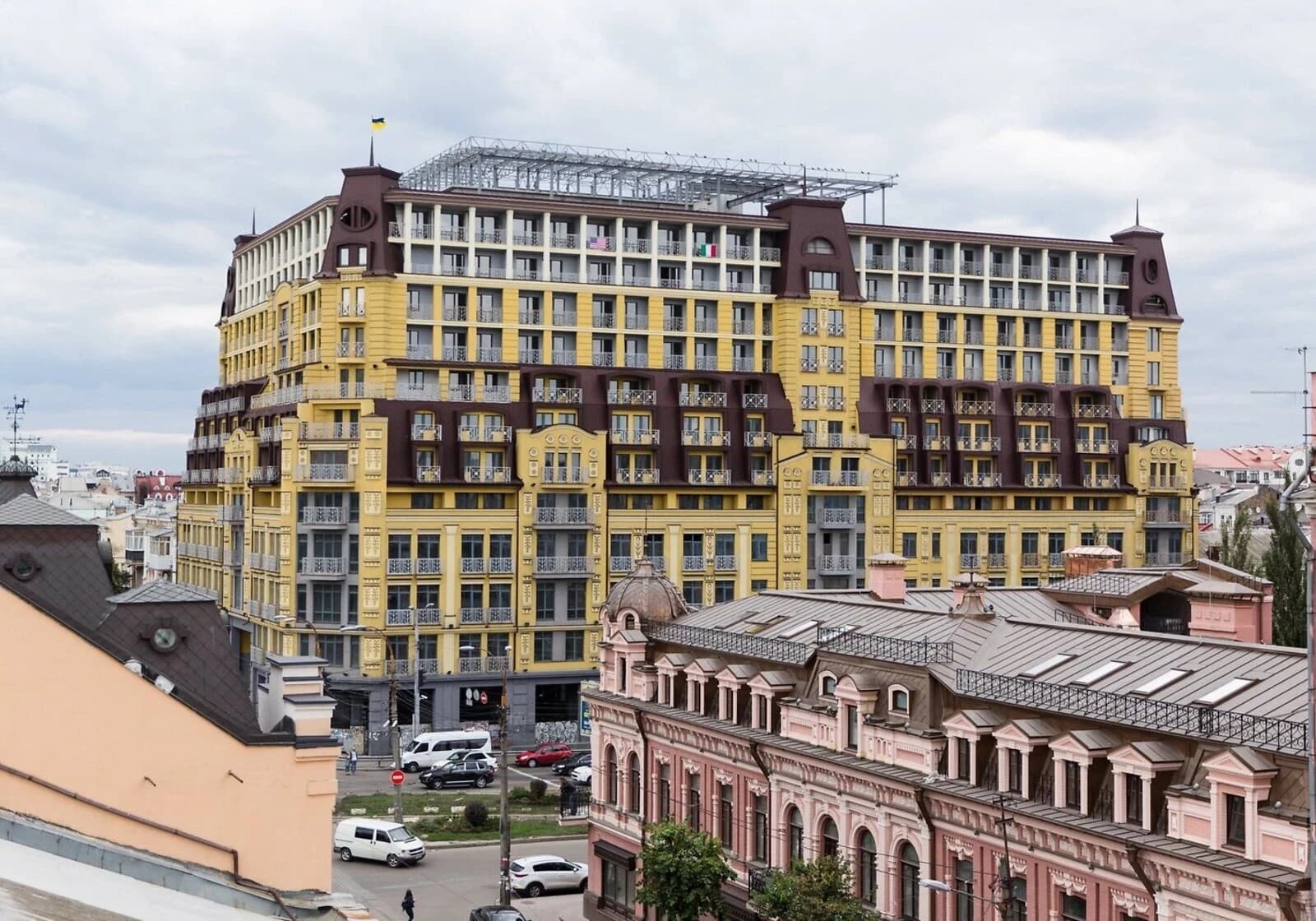 Офіс, Подільський: кабінетне планування, підземна парковка - фото 1