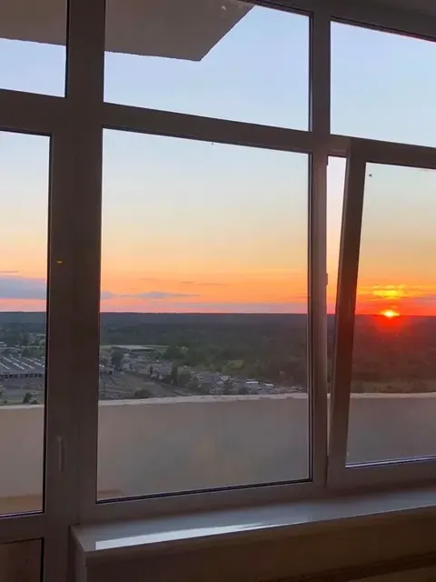 1-кімнатна квартира у ЖК Obolon Tower: генератор, вид на ліс та озера - фото 3