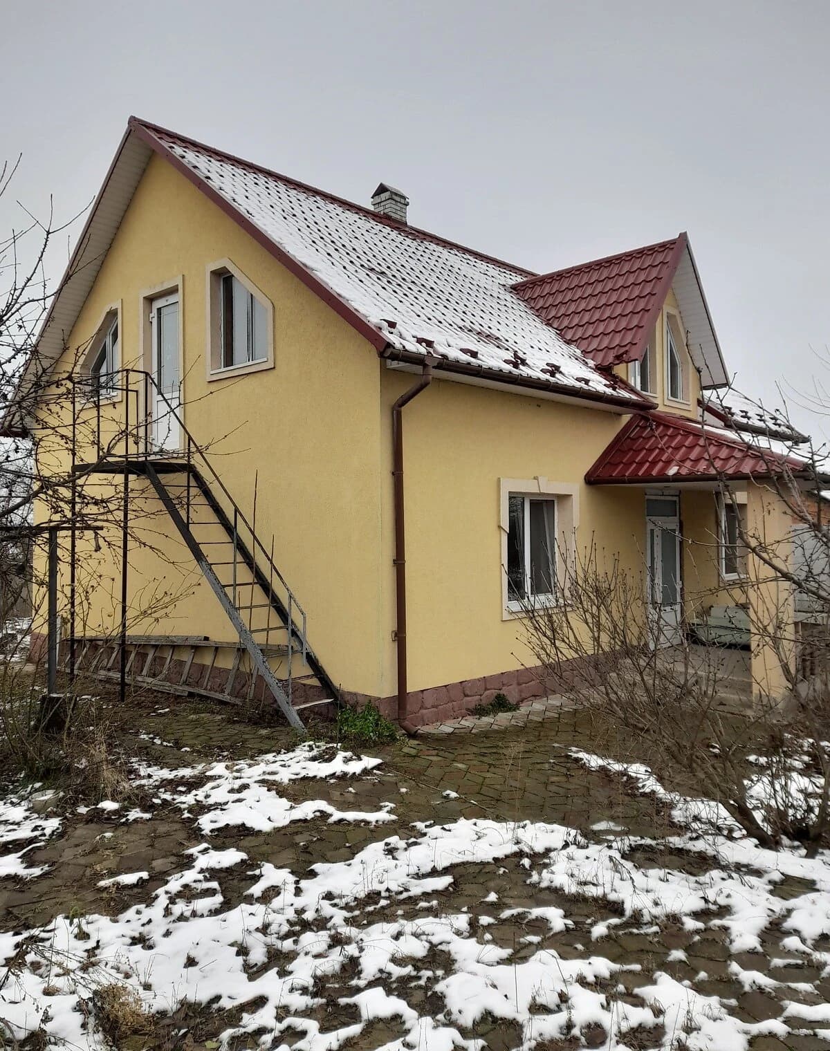 Будинок, Каганія: цегляні стіни, 6 соток