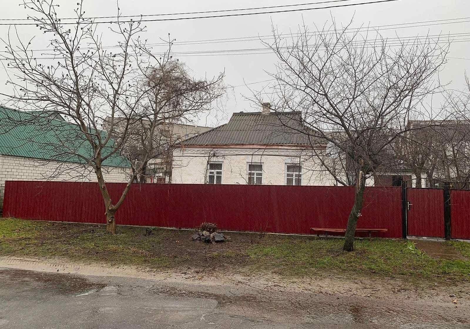 Будинок, Канів: 6 соток, гараж у дворі, індивідуальне опалення