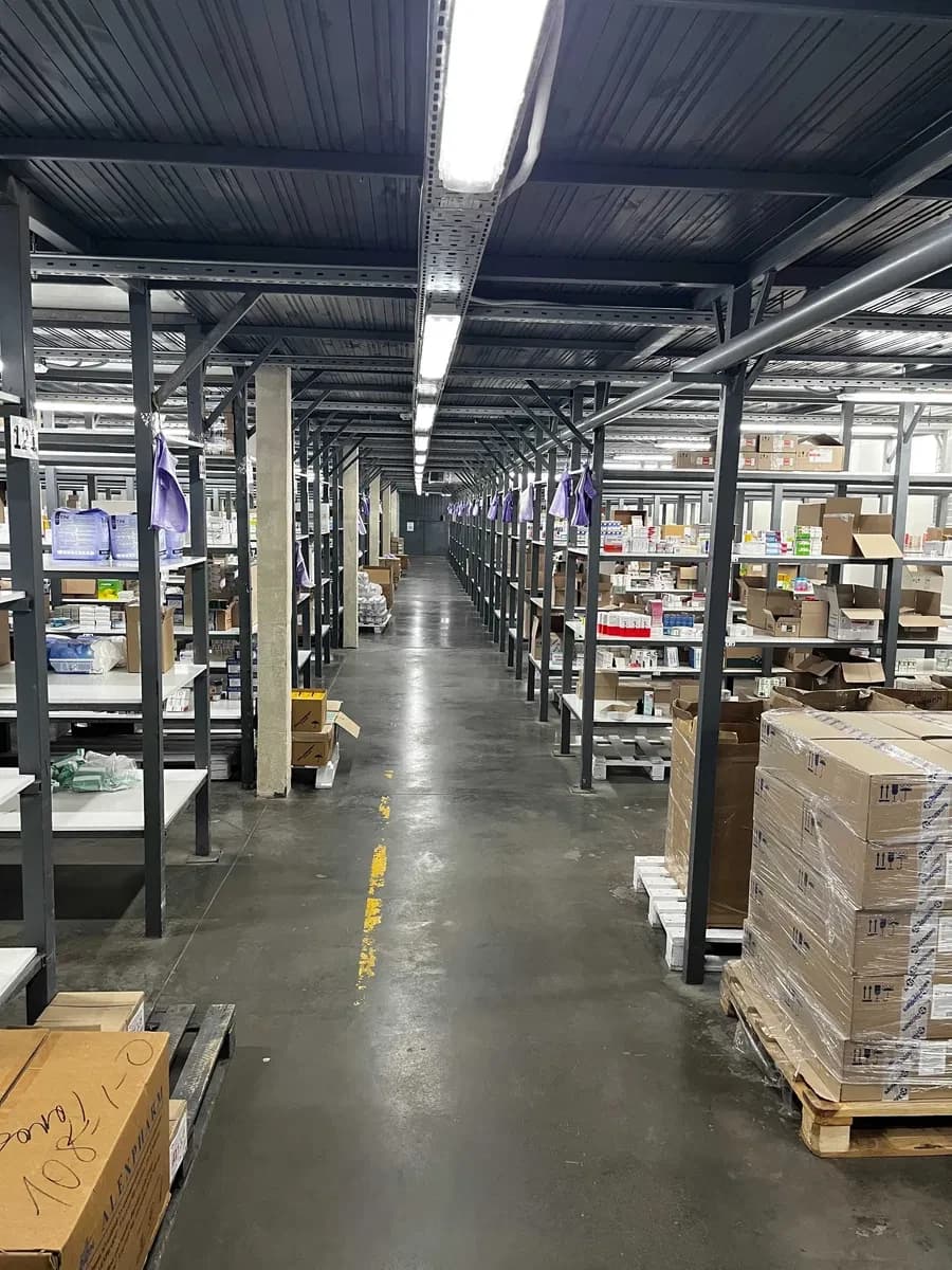 Склад, Деснянський: ліцензований, генератор, рампа, вантажний ліфт