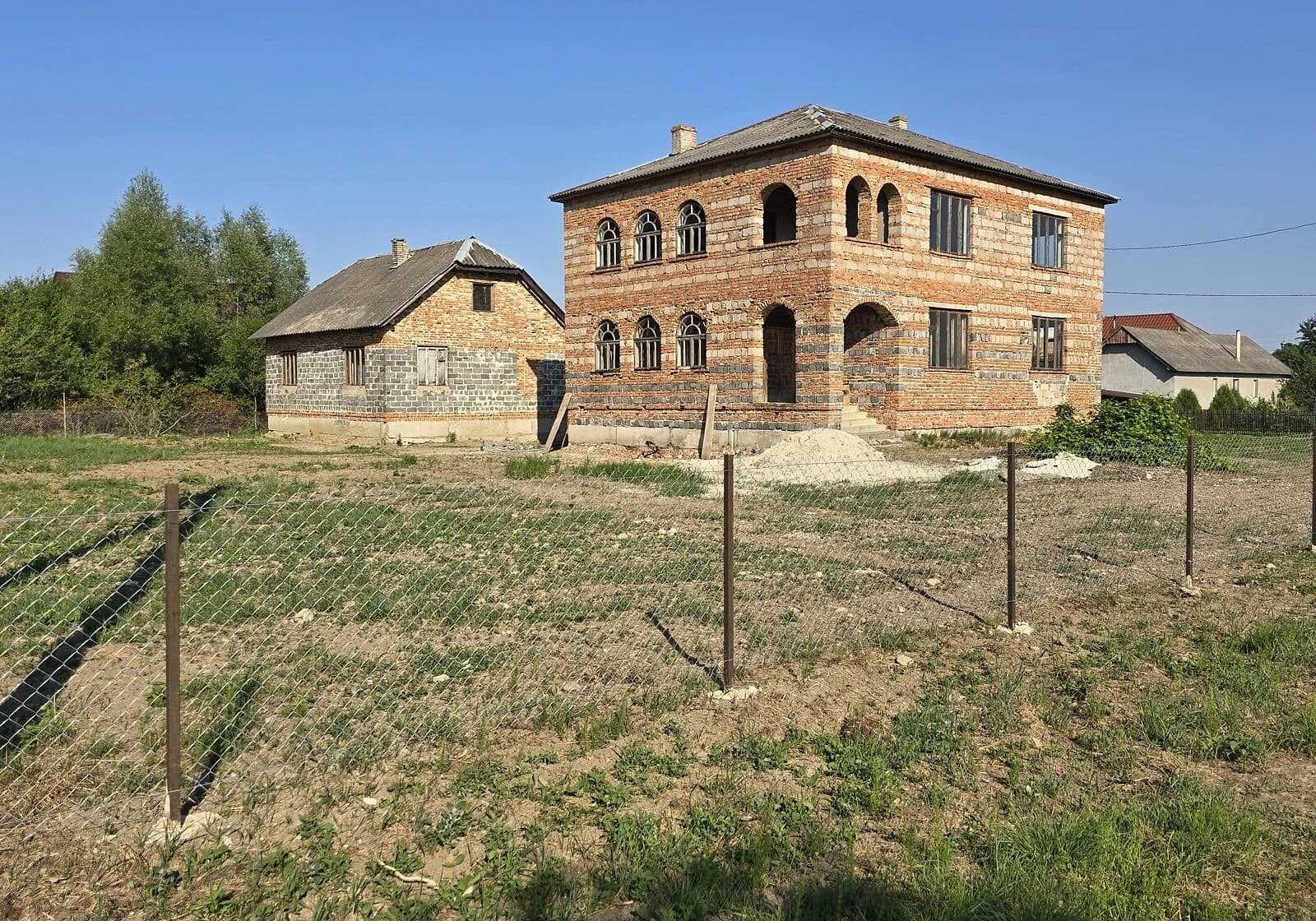 Будинок, Студінка: веранда, 32 сотки, 6 спалень
