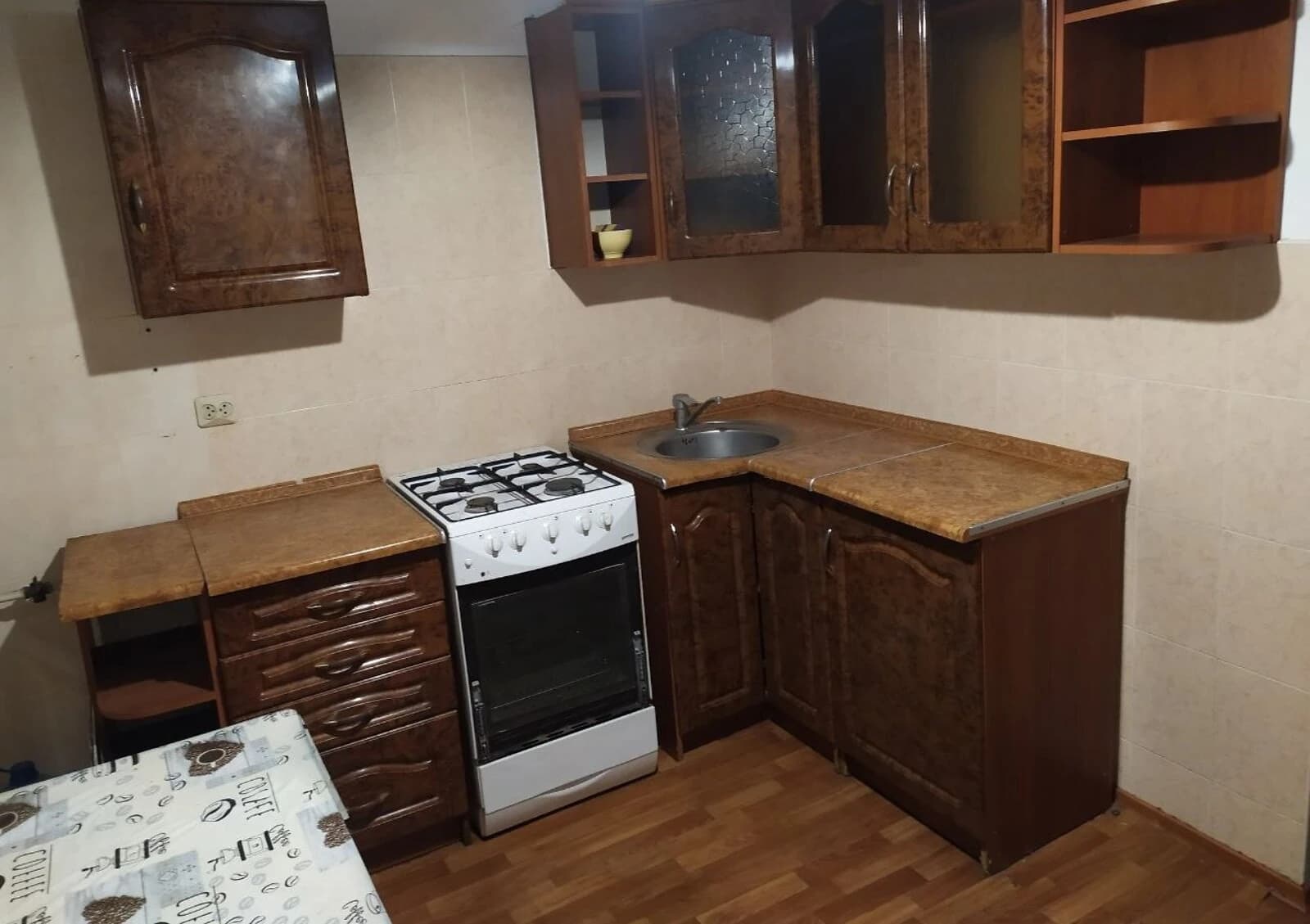 1-кімнатна квартира, Артема: єВідновлення, євроремонт, метро Турбоатом - фото 1