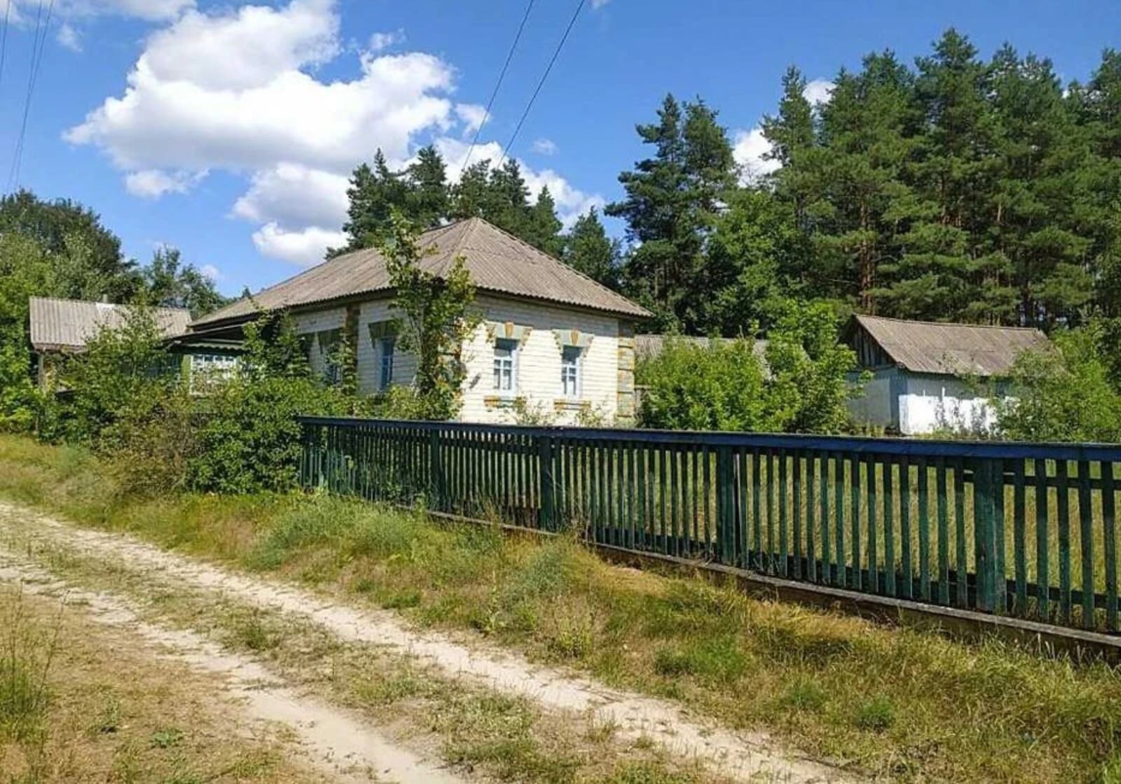 Будинок, Матіївка: 19 соток, погріб, господарські будівлі