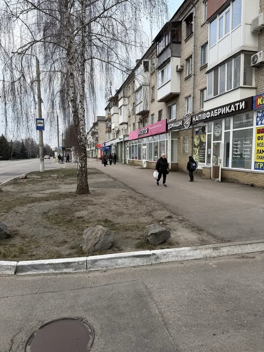 Приміщення, Кременчук: фасадне, окремі входи, 380 В - фото 1