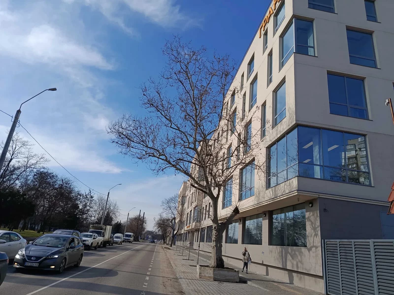 Приміщення, Приморський: фасадне, паркомісце, панорамні вікна