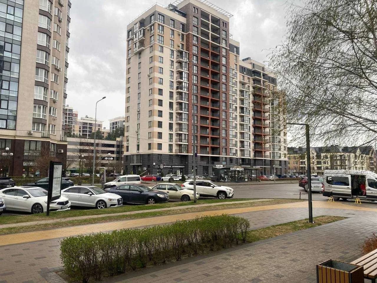 Комерційне приміщення у ЖК Krona Park: з орендарем, фасадне - фото 3