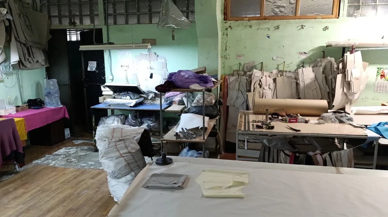 Закрійний цех, Слобідський: світло завжди, цілодобова охорона - фото 3
