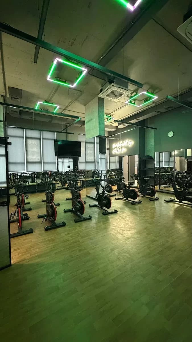 Бутик-студія у ЖК Парус City: 20 байків, власна парковка - фото 5