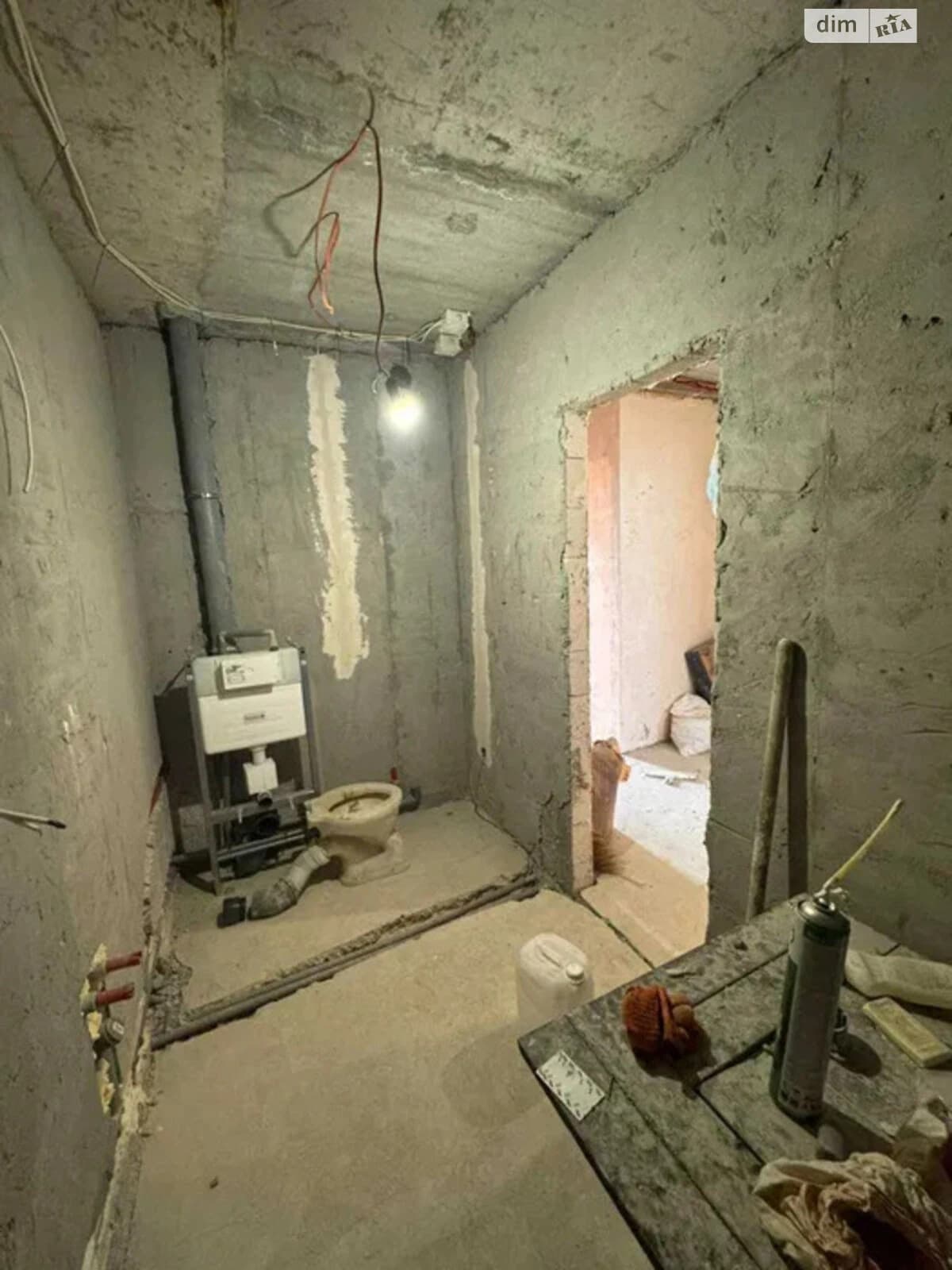 2-кімнатна квартира, Салтівський: кухня 19.4 м², внутрішній двір - фото 3
