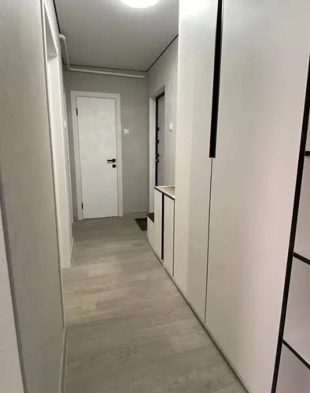 3-кімнатна квартира, Кропивницький: кухня 15 м², броньовані двері - фото 1