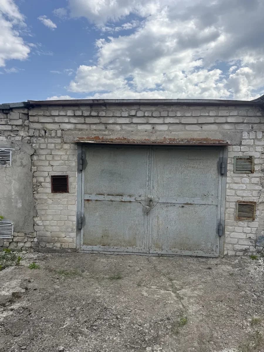 Гараж, Вільногірськ: оглядова яма, за скляним заводом, електрика - фото 2