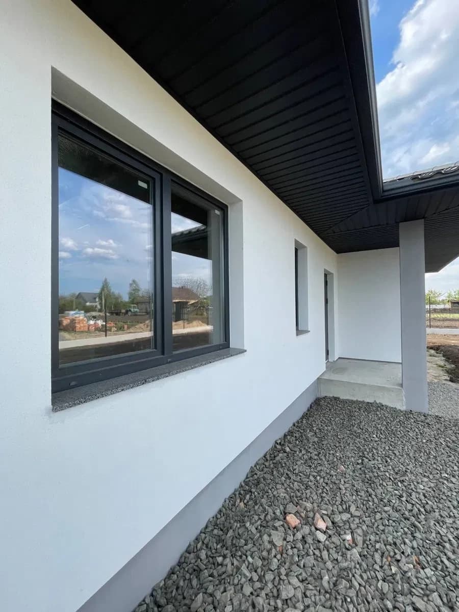 Будинок, Новостав: тераса 12.5 м², 3 спальні, цегляні стіни - фото 3