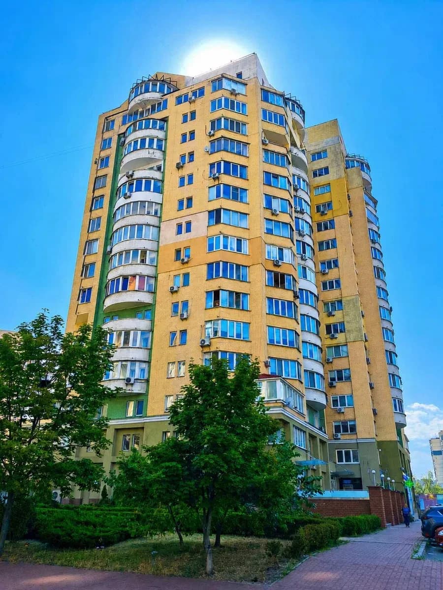 4-кімнатна квартира, Оболонські Липки: метро Мінська 5 хв пішки