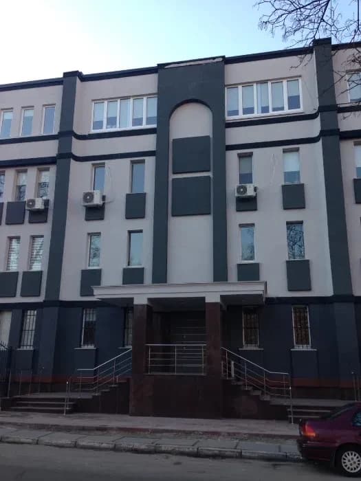 Окрема будівля, Святошинський: 38 кабінетів, сховище, тераса - фото 3