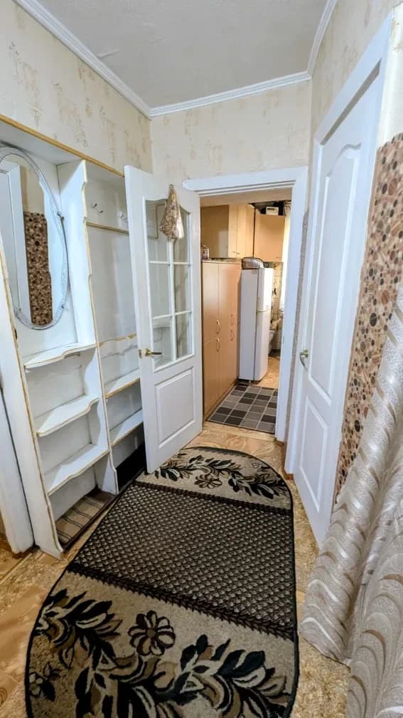 1-кімнатна квартира, Подільський: закритий двір, газова колонка