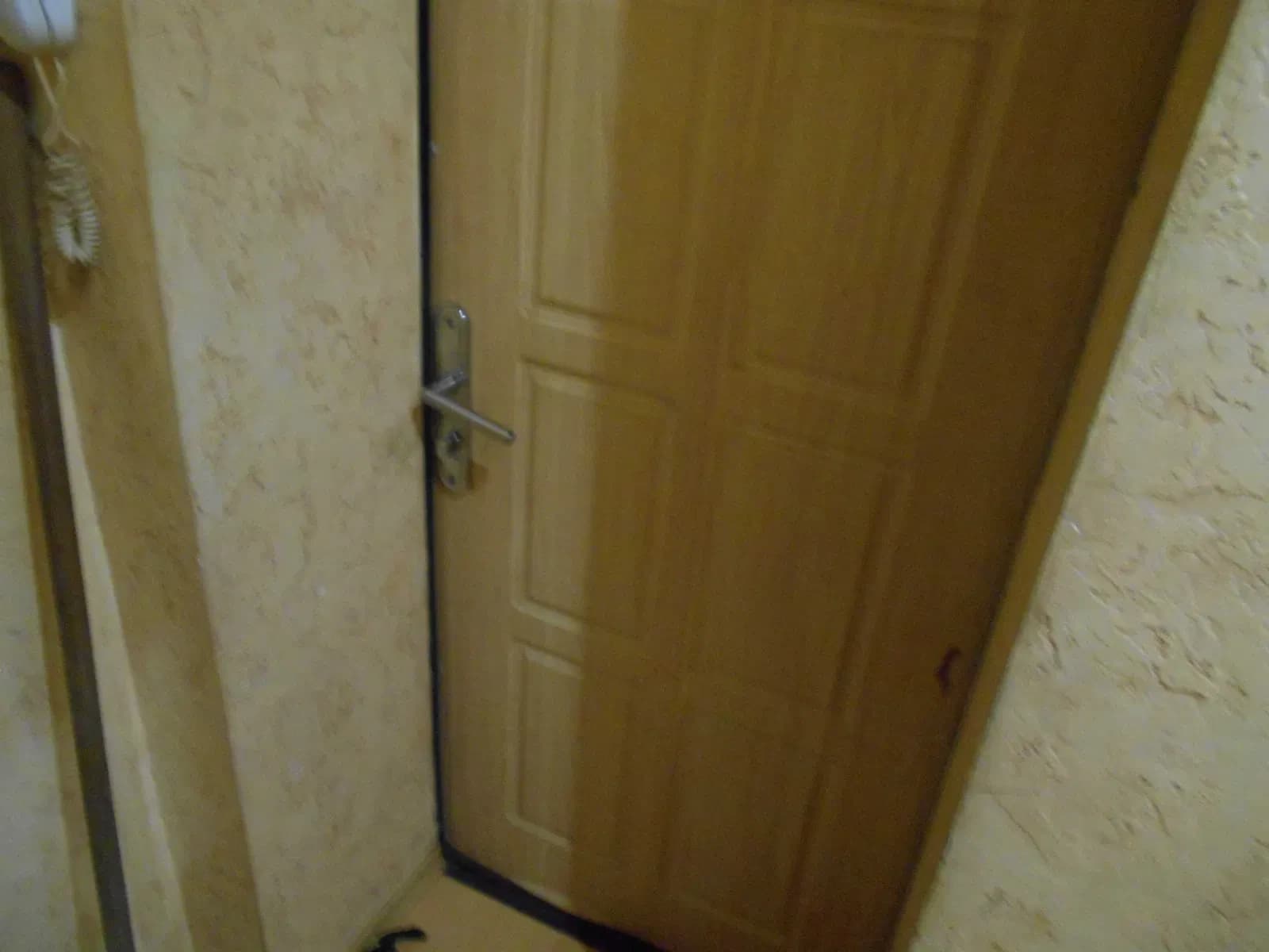 2-кімнатна квартира, Слобідський: косметичний ремонт, газова колонка - фото 1