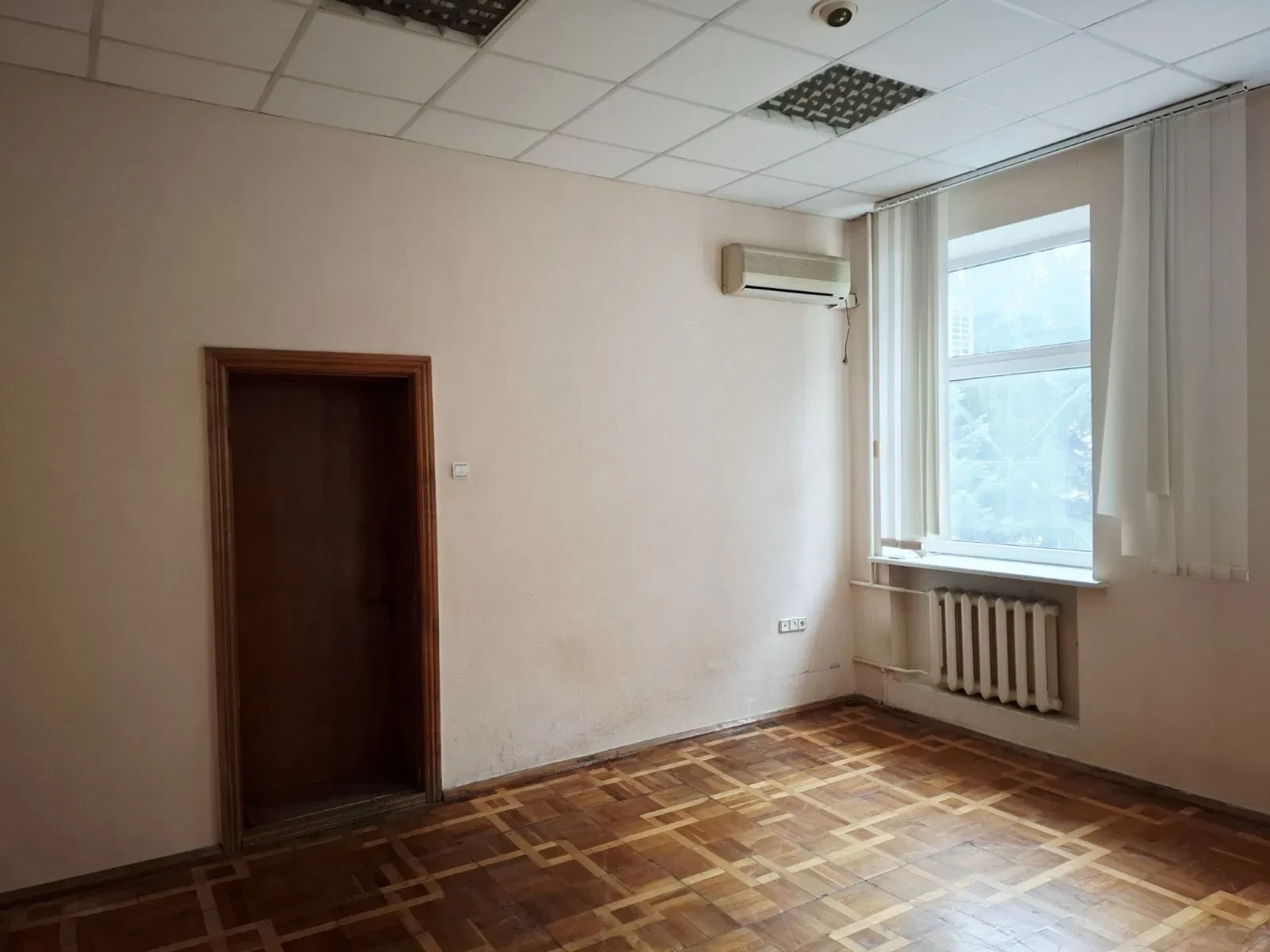 Кабінети, Полтава: світло без перебоїв, зупинка Демітекс поруч - фото 3