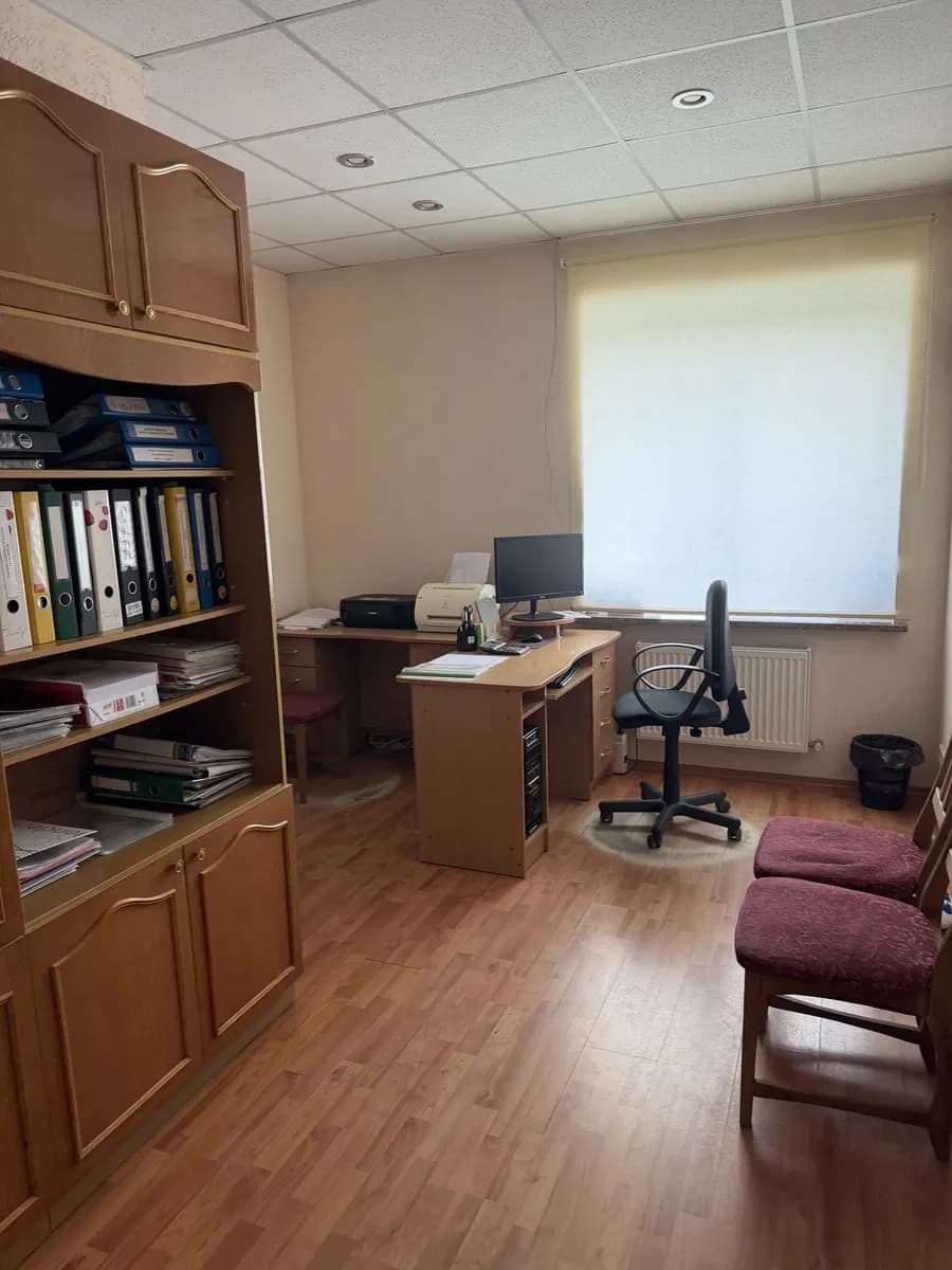 Приміщення, Довжик: окрема будівля, паркувальне місце