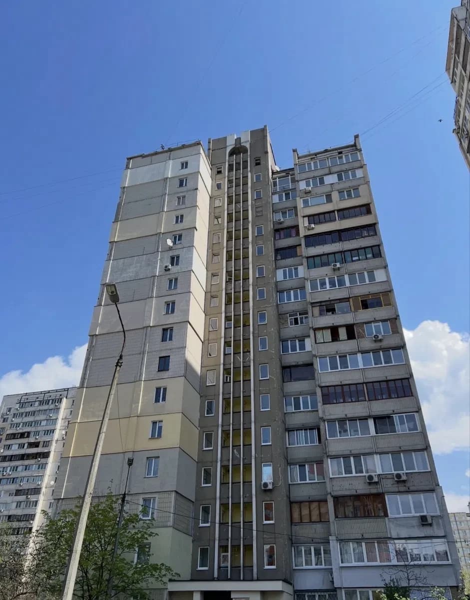 1-кімнатна квартира, Дарницький: капітальний ремонт, метро Позняки 5 хв - фото 2