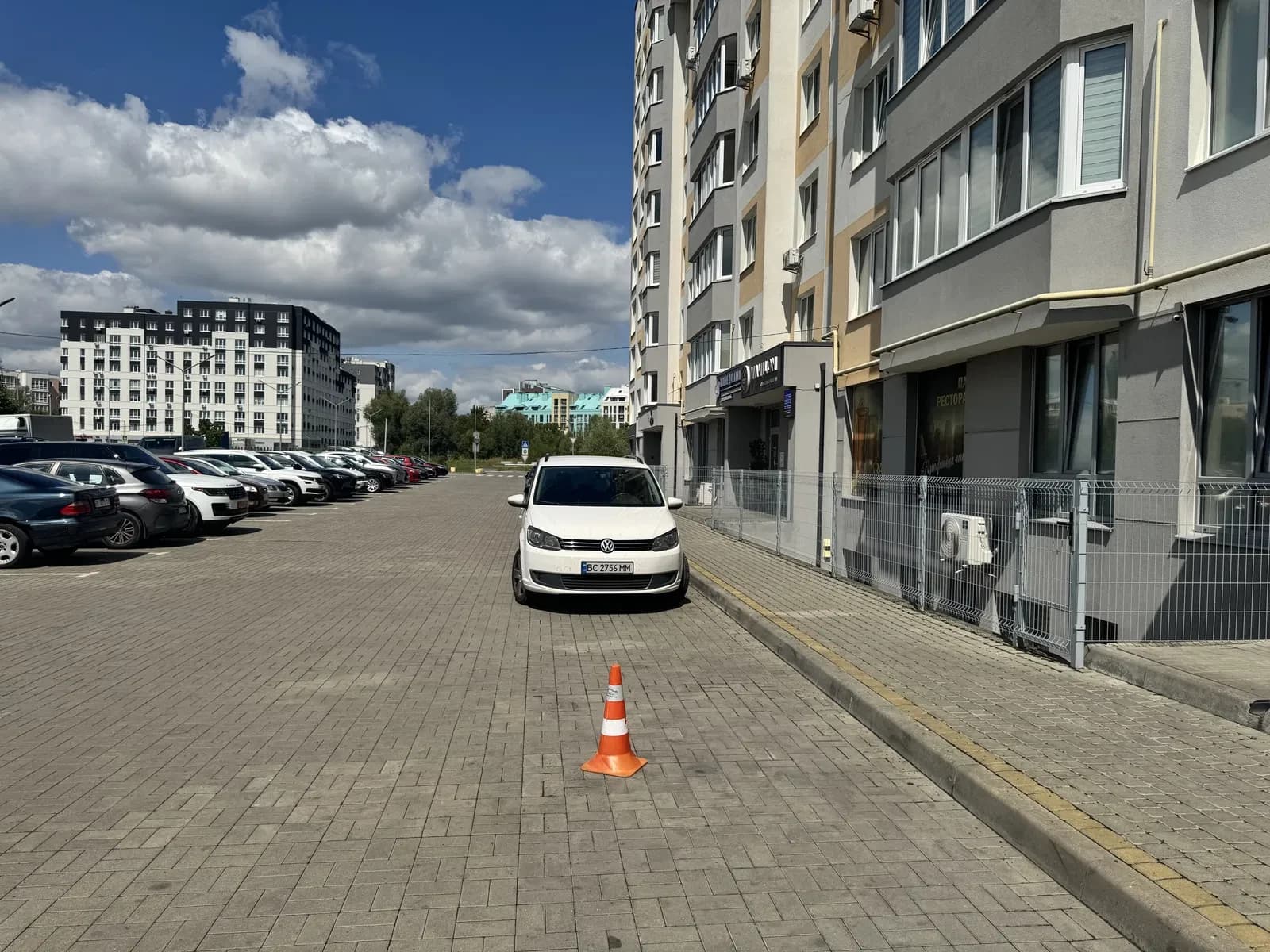 Комерційне приміщення, Зубра: фасадне, з ремонтом, 20 кВт - фото 3