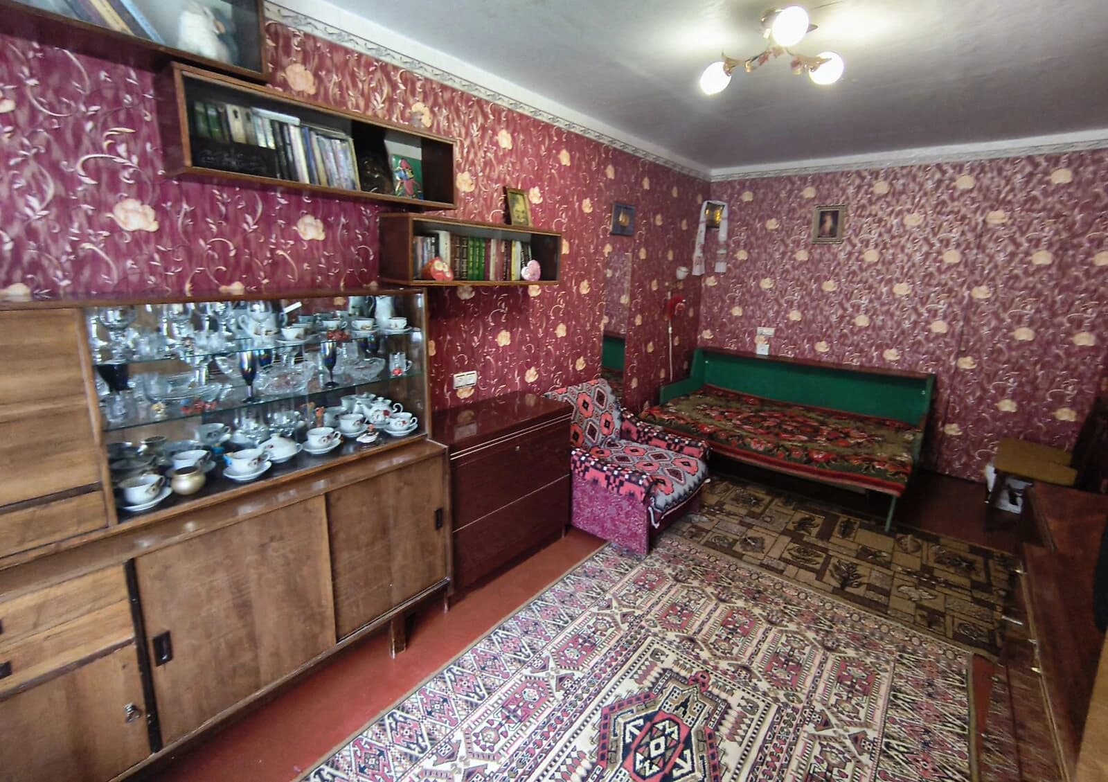 1-кімнатна квартира, Таранівка: цегляні стіни, косметичний ремонт