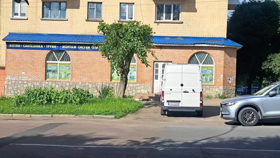 Приміщення, Бердичів: фасадне, індивідуальне газове опалення - фото 2