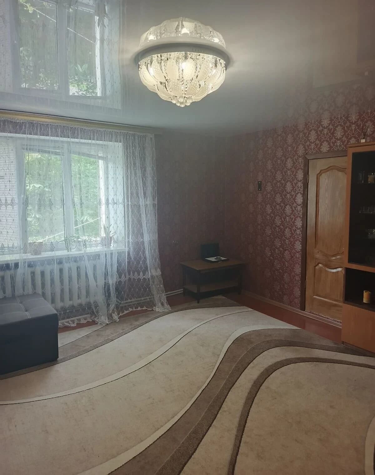 3-кімнатна квартира, Ланна: індивідуальне газове опалення, цегляні стіни