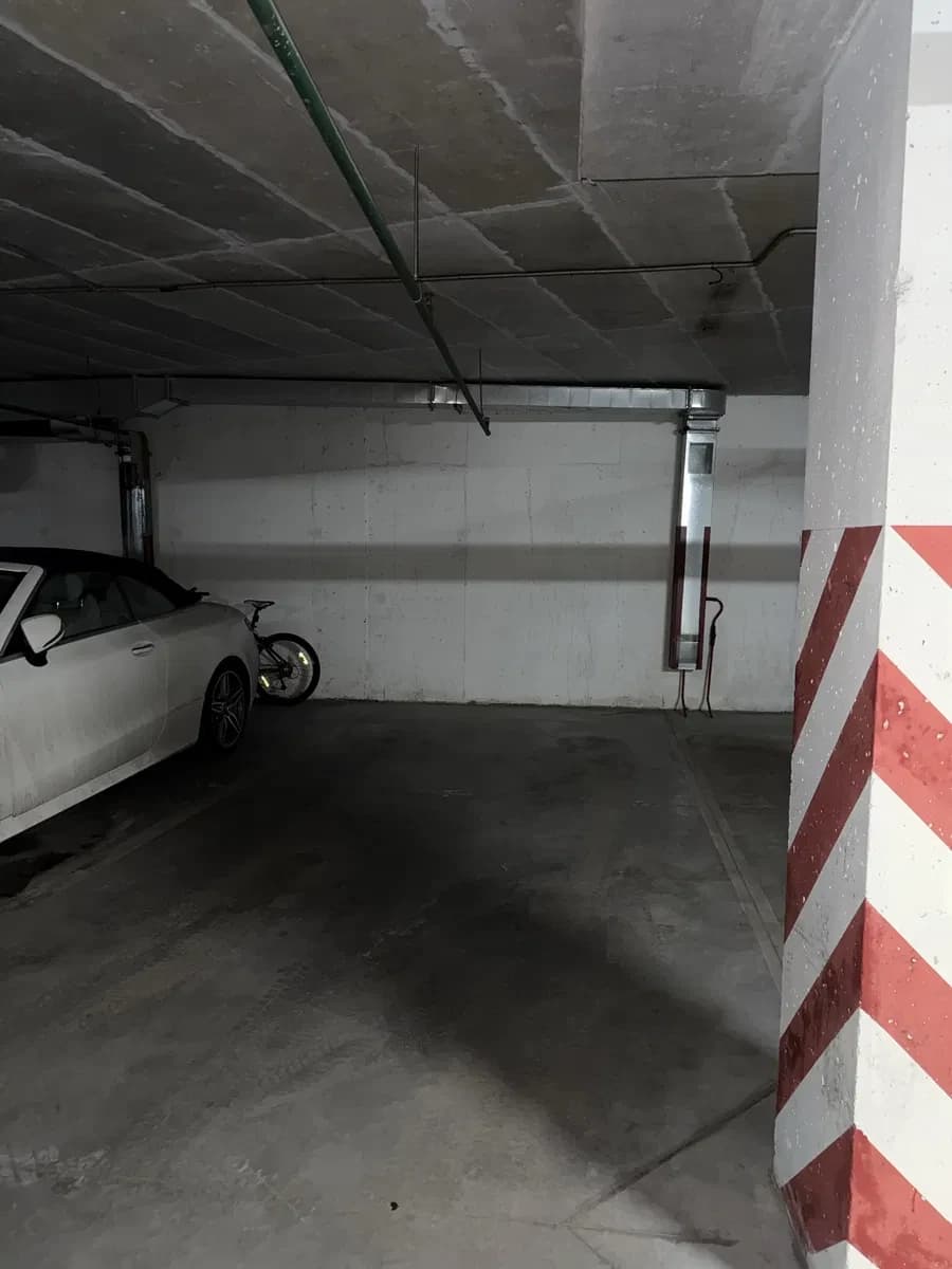 Паркомісце у ЖК «Сонячна Брама»: зручний заїзд, бетонна підлога - фото 2