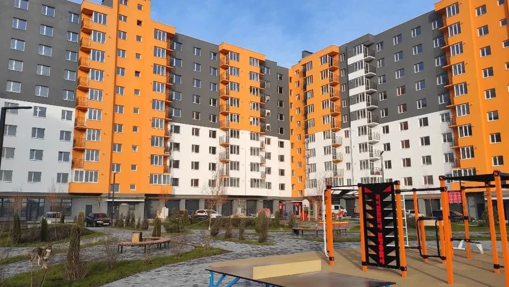 2-кімнатна квартира у ЖК Сімейний комфорт: будинок зданий, чорновий стан - фото 2