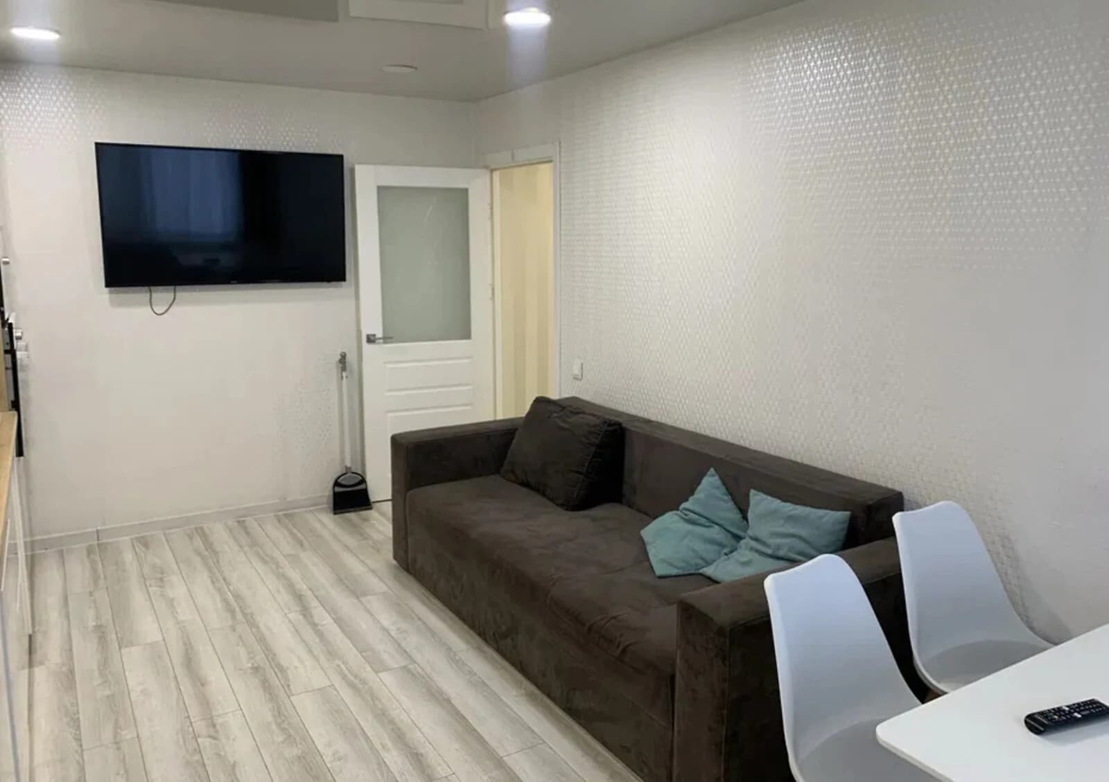 3-кімнатна квартира, Павлове Поле: метро 23 Серпня, посудомийна машина