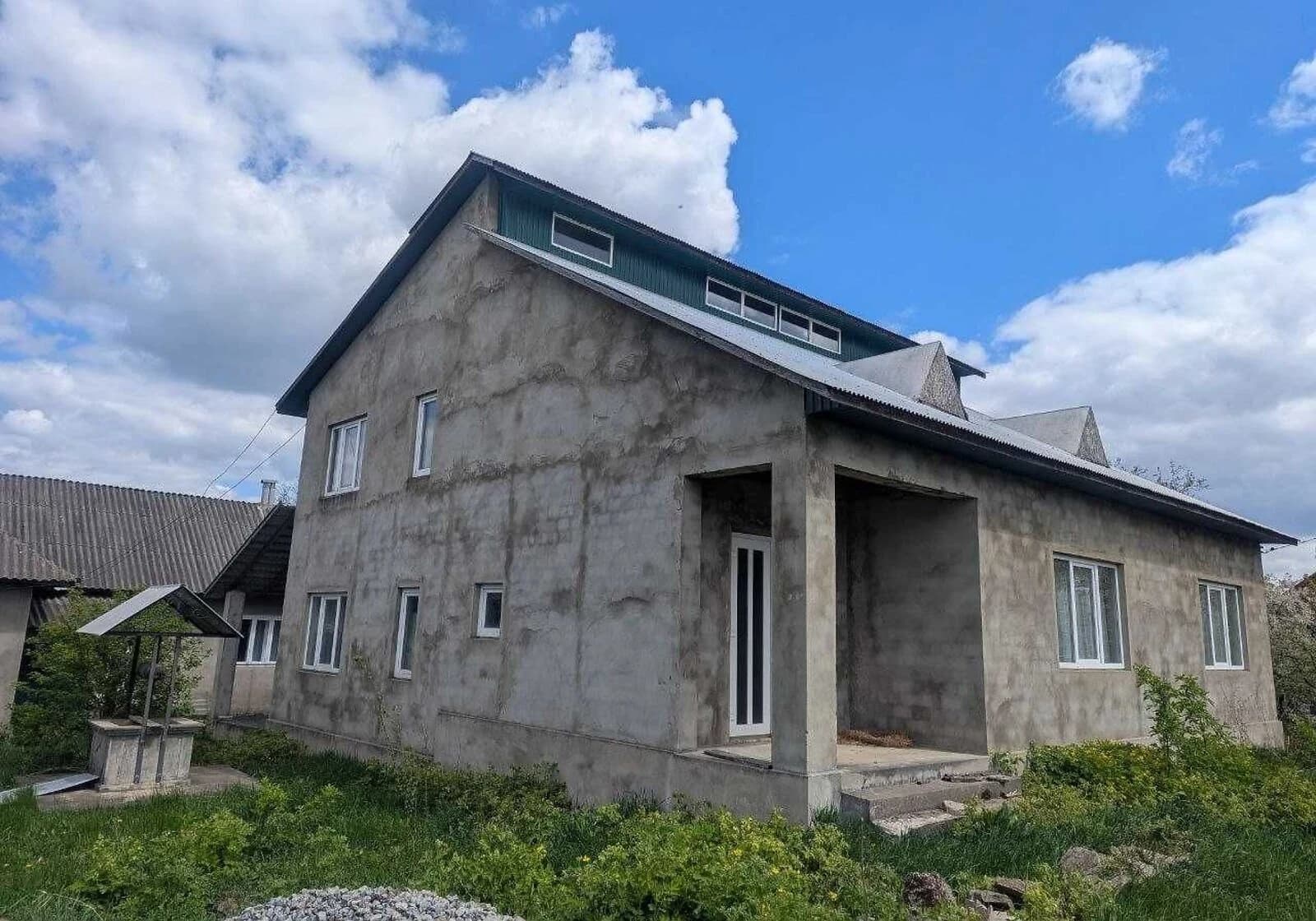 Будинок, Іванівці: 10 кімнат, цегляні стіни