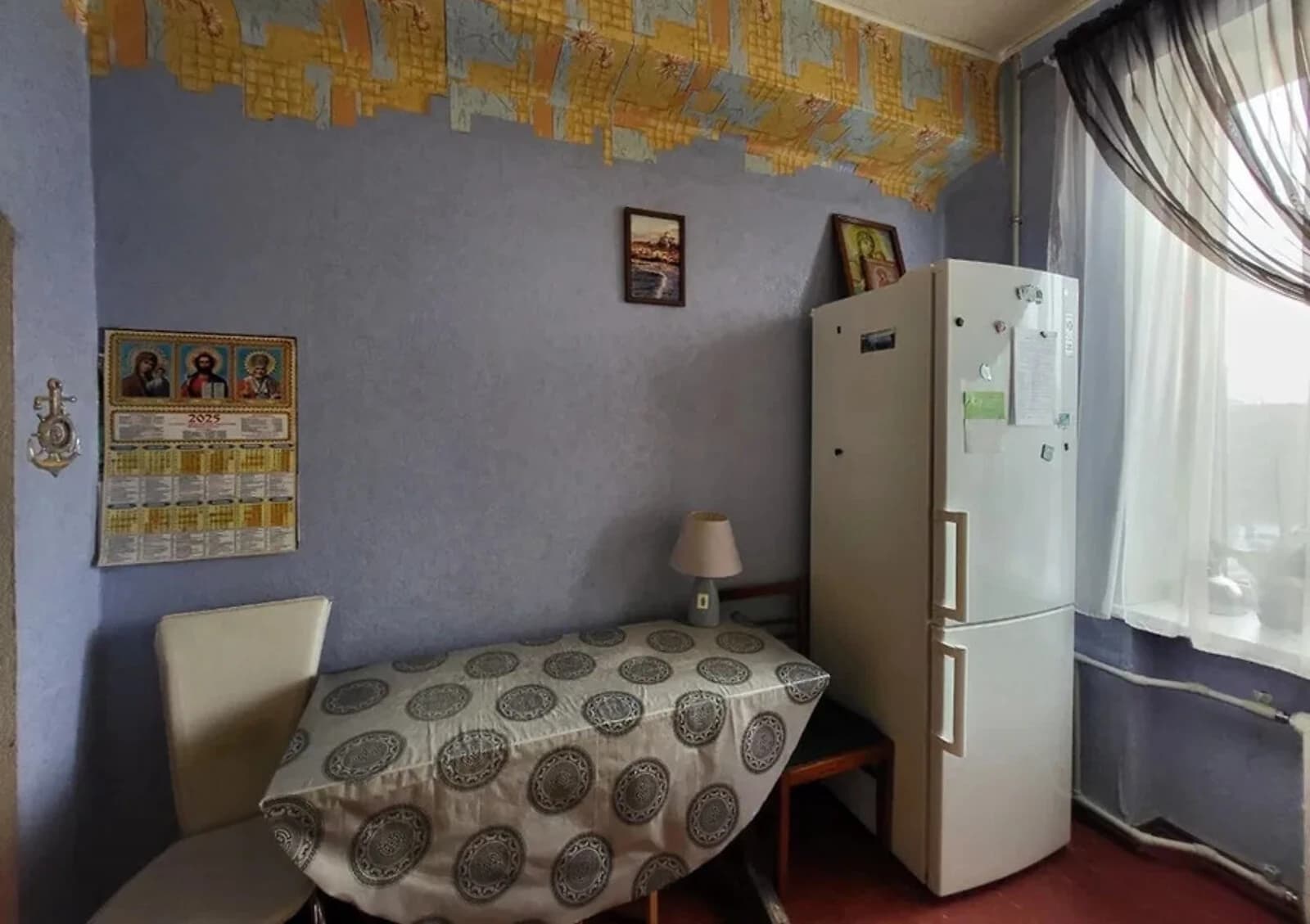 2-кімнатна квартира, Тернівський: косметичний ремонт, цегляні стіни
