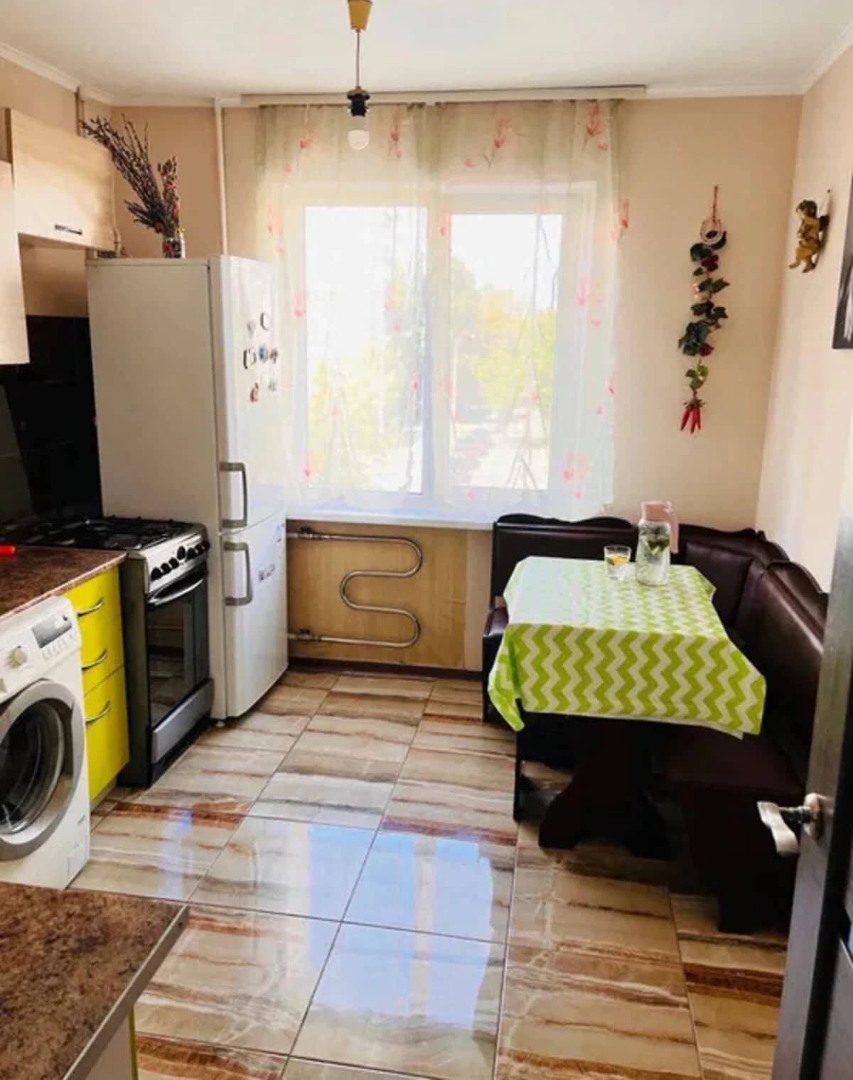 3-кімнатна квартира, вулиця Стуса Василя: євроремонт, балкон/лоджія - фото 5