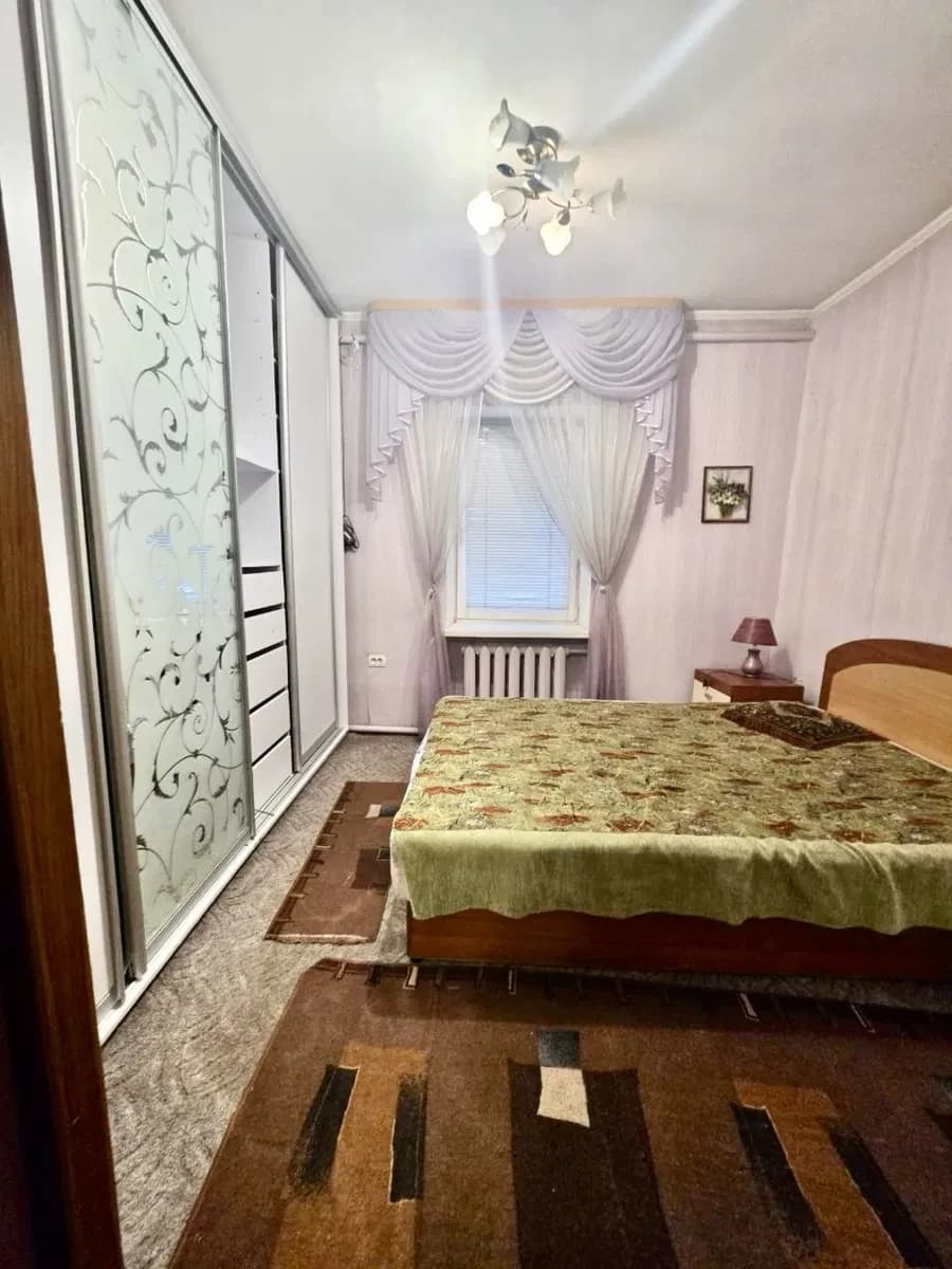 Будинок, Індустріальний: камін, гараж, можна з тваринами