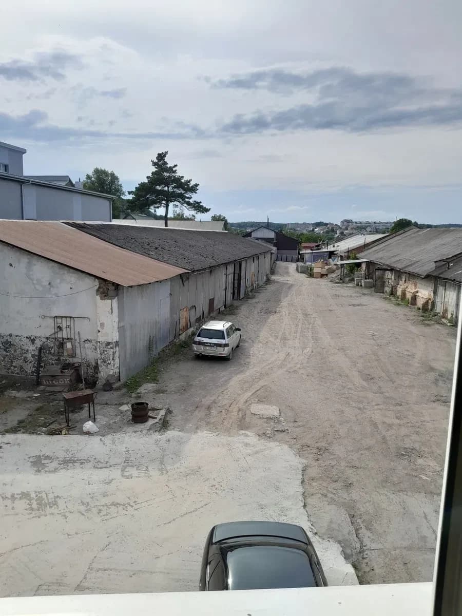 Комерційний комплекс, Ів-Франкове: офіси 604 м², склади - фото 2