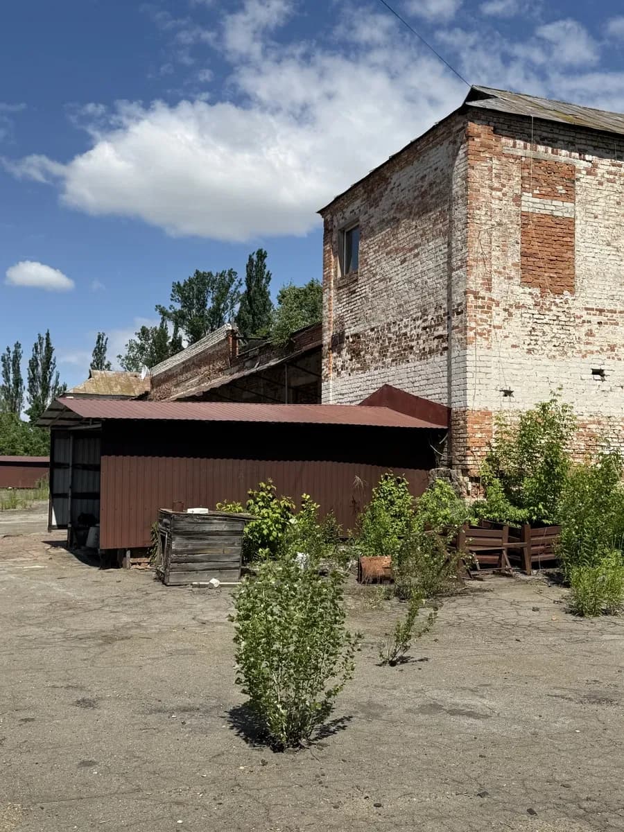 Будинок, Радомишль: промисловий склад, приватизована земля, торг - фото 4