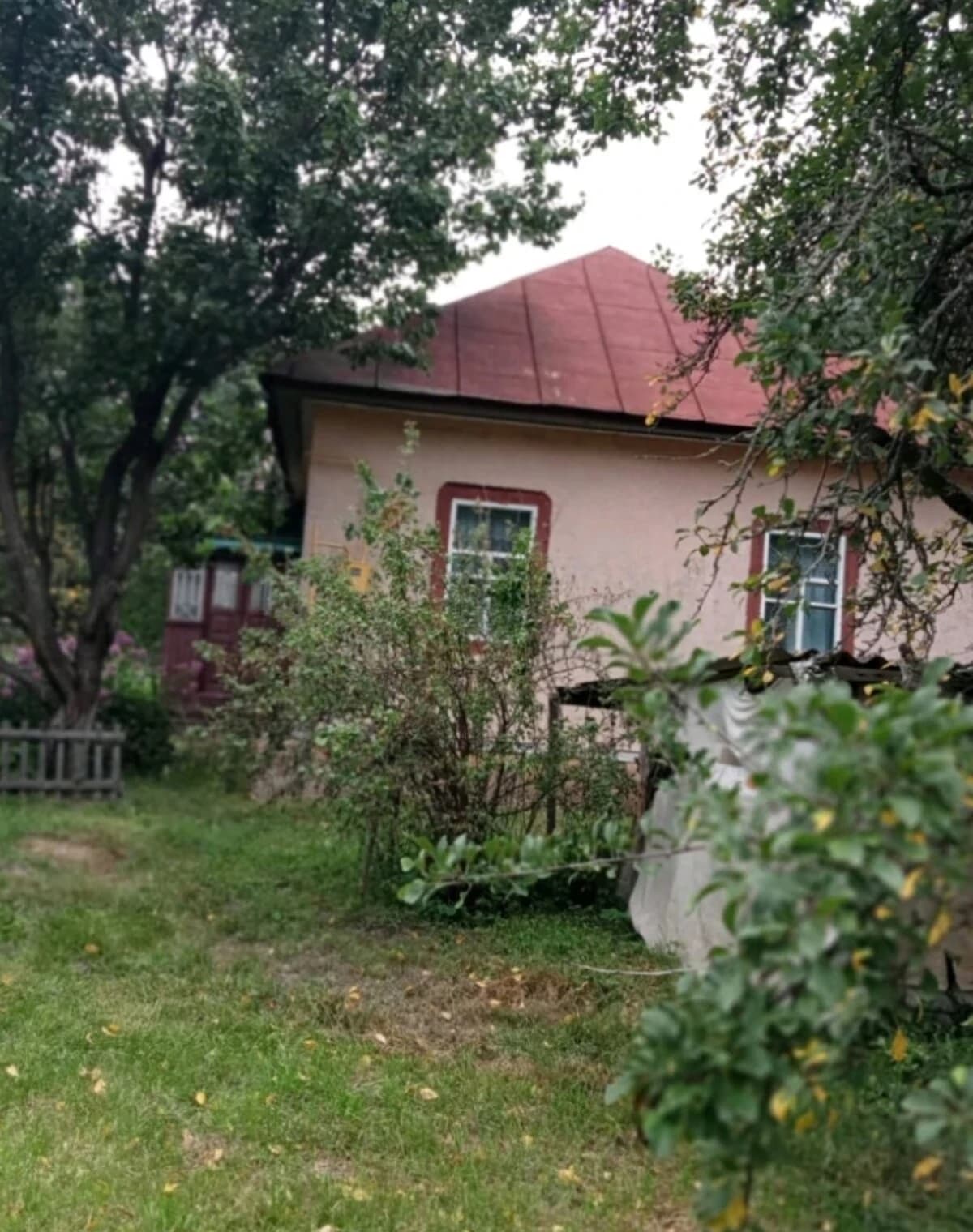 Будинок, Озерне: стіни з брусу