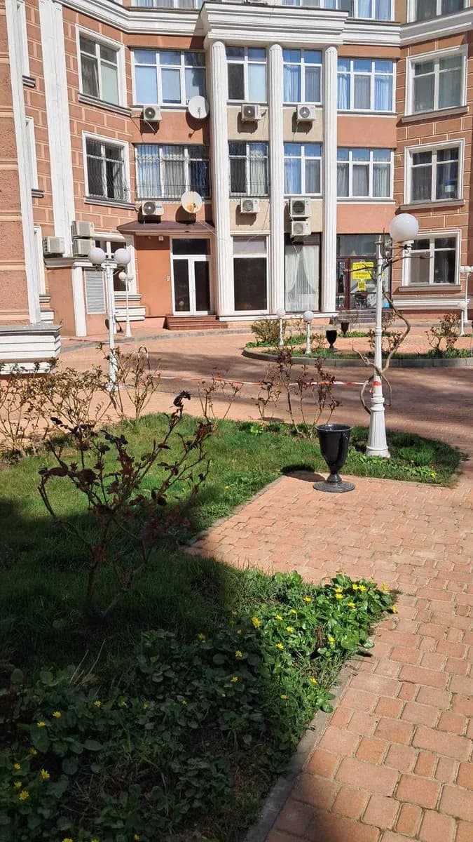 3-кімнатна квартира у ЖК Дома Каркашадзе: вид на море, 30 м² кухні
