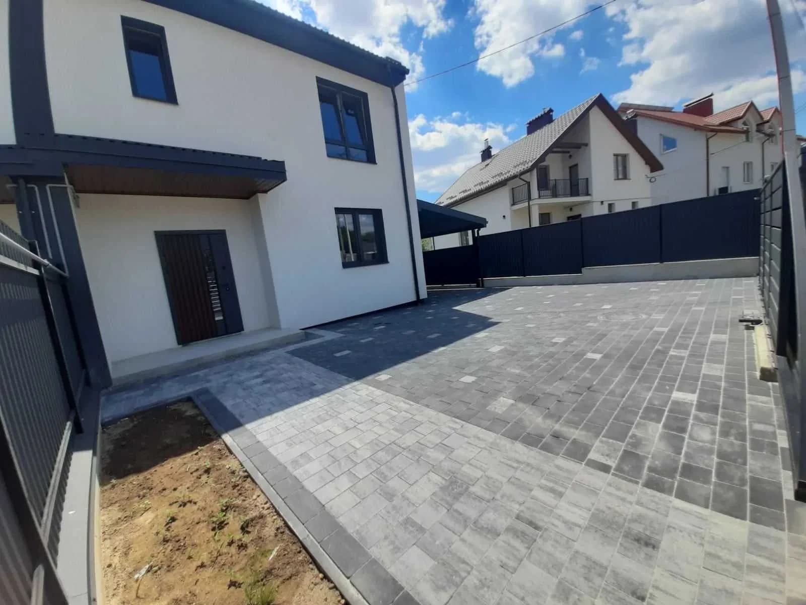 Котедж, Малехів: функціональне горище 20 м², місце для двох авто - фото 4