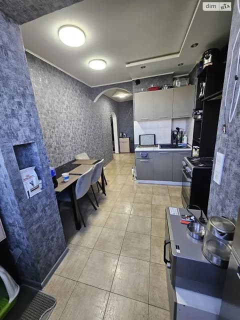 2-кімнатна квартира, Академіка Корольова: косметичний ремонт, бойлер - фото 3