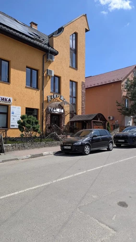 Приміщення, Східниця: фасадне, харчування з обладнанням, сонячні панелі - фото 3