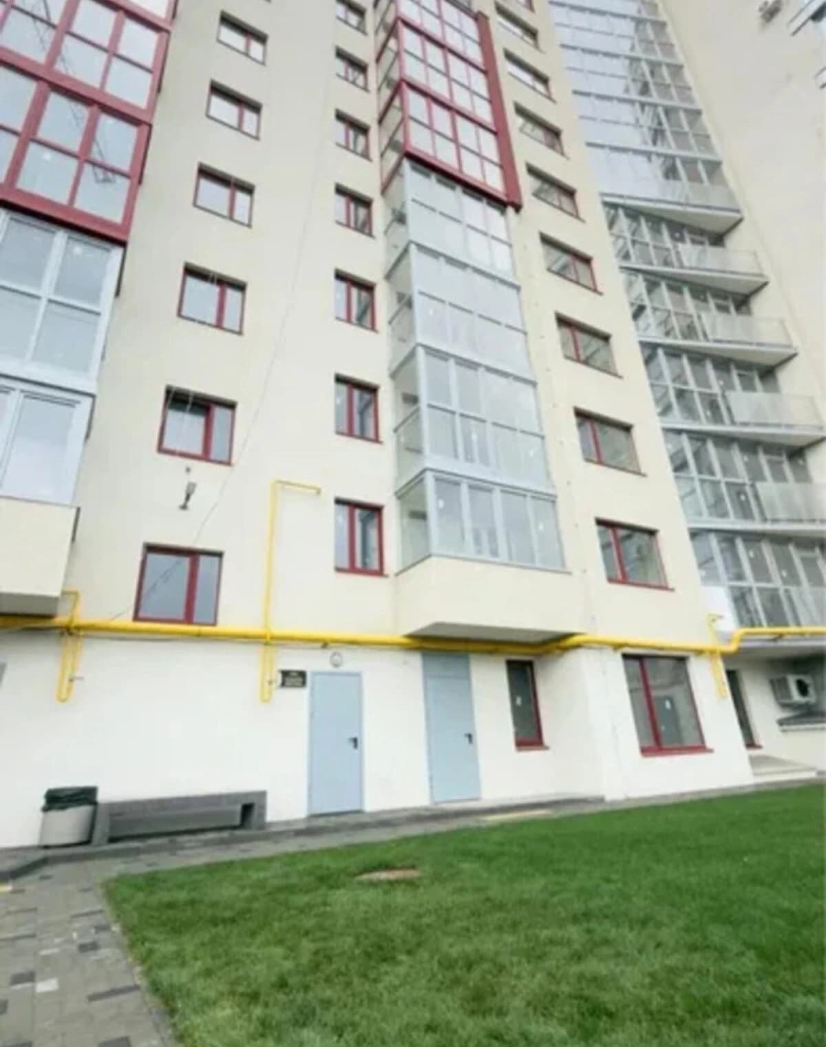 2-кімнатна квартира, Кобищани: 2 санвузли, чорнова штукатурка - фото 2