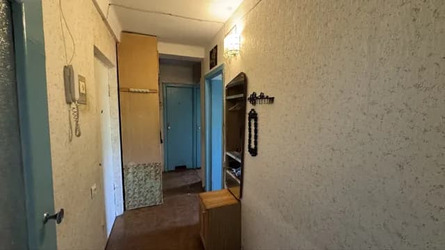 2-кімнатна квартира, Русанівка: під ремонт, частина меблів, набережна поруч - фото 4