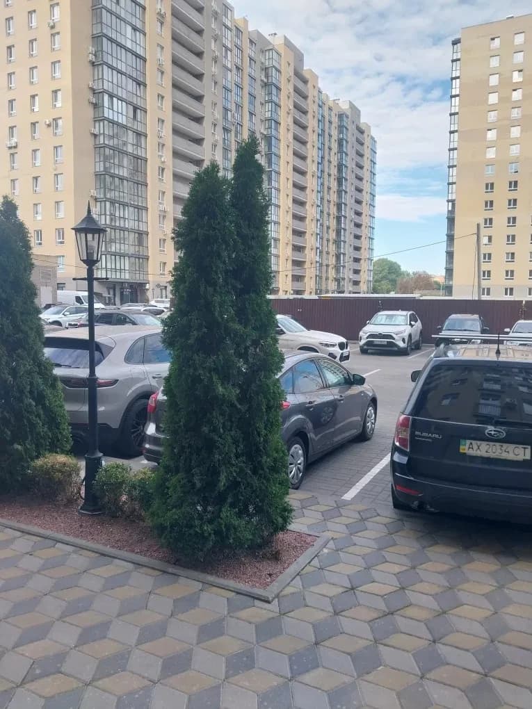 Приміщення у ЖК Графський: вхід з двору, канікули на ремонт - фото 2