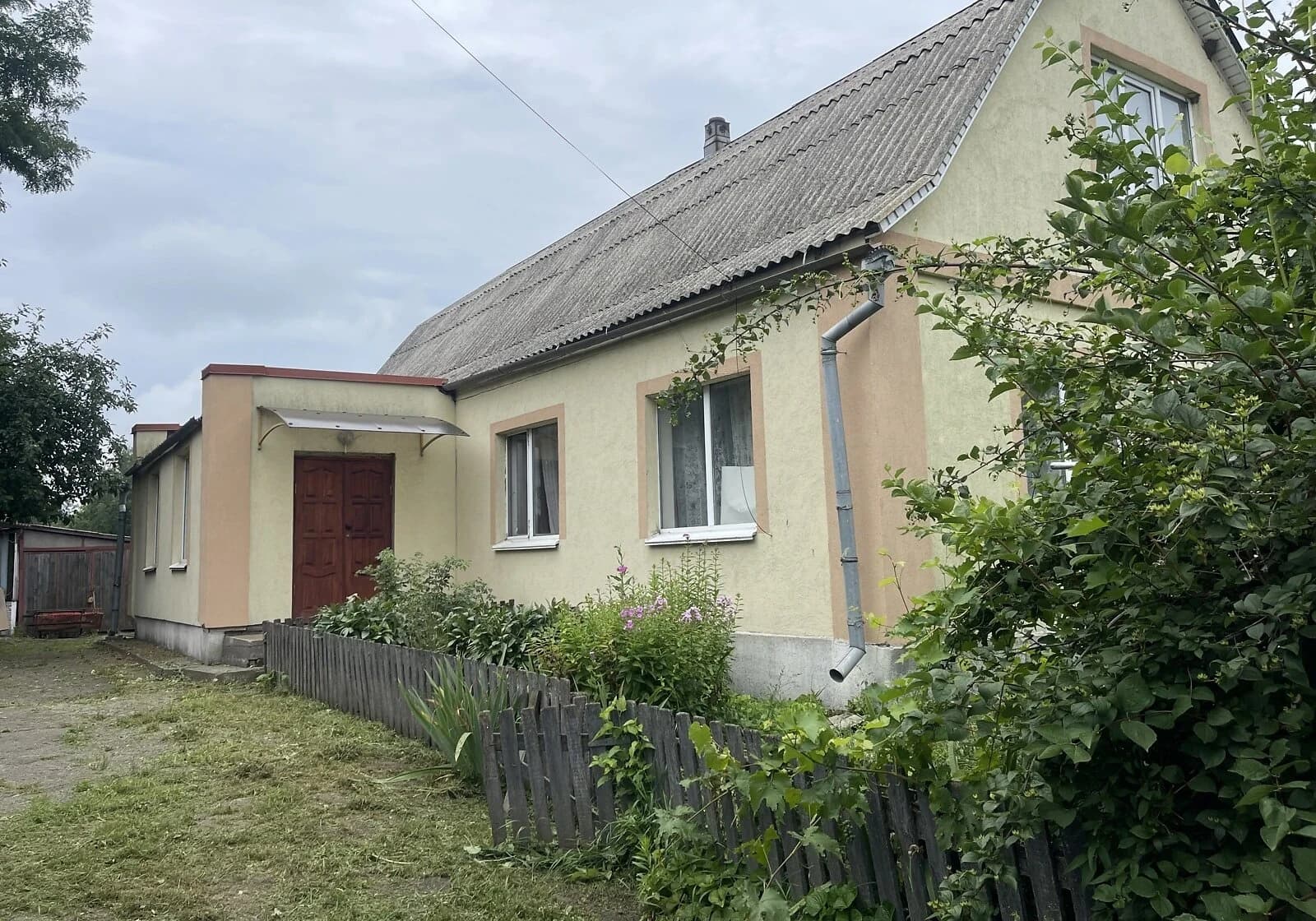 Будинок, Вороньки: бесідка, свердловина, 70 соток