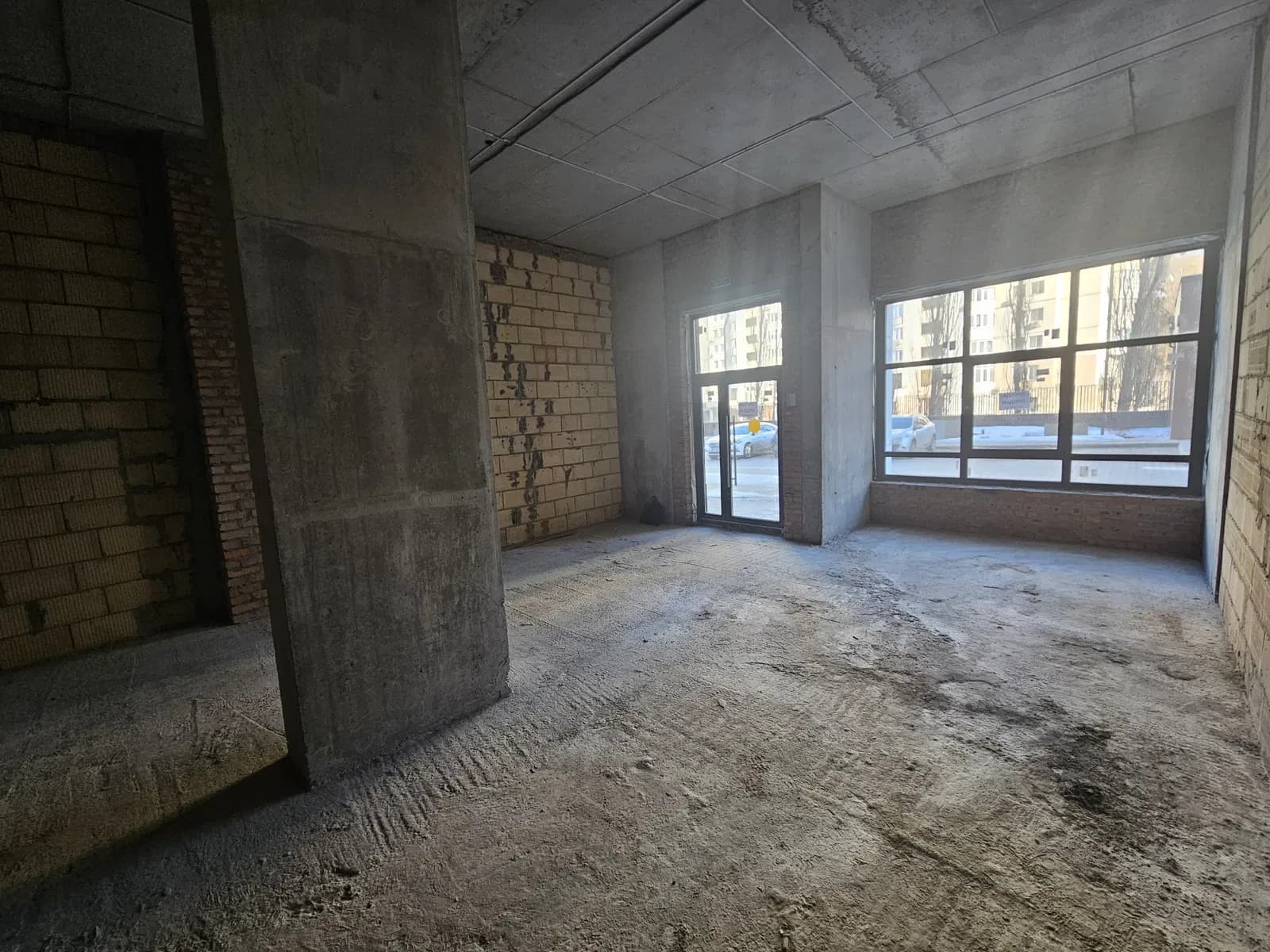 Приміщення у ЖК City Hub: фасадне, 2 входи, метро Вокзальна 15 хв - фото 3