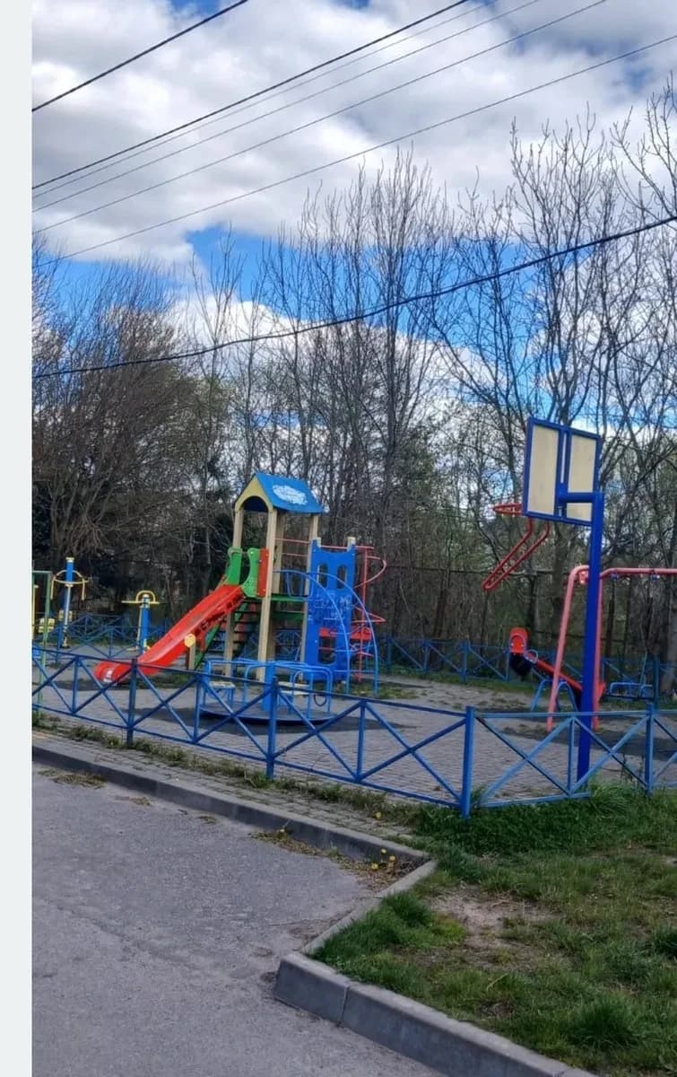 Ділянка 2,6 соток, П'ятничани: комунікації, озеро й ліс поруч - фото 5