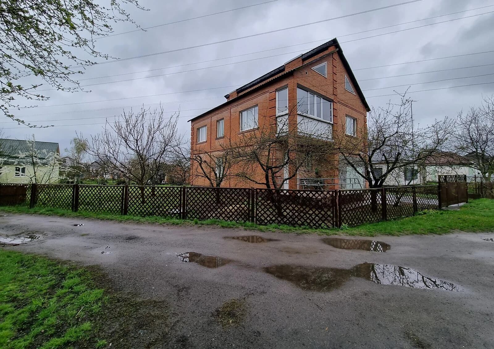 Будинок, Лісок: гараж із підвалом, 3 спальні, торг - фото 1