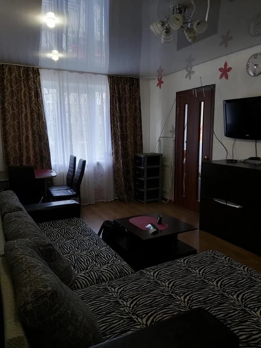 3-кімнатна квартира, Водоканал: суміжні кімнати, меблі й техніка - фото 3